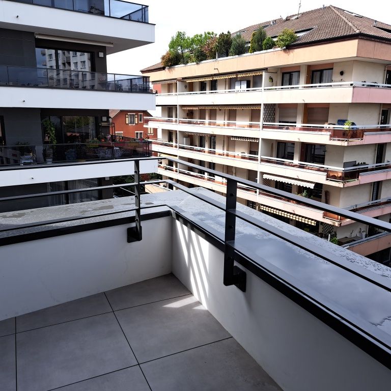 Location Appartement 3 pièces 61m² THONON LES BAINS 74200 - Photo 1