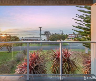Spacious Family Home with Workshop & Storage - Photo 6