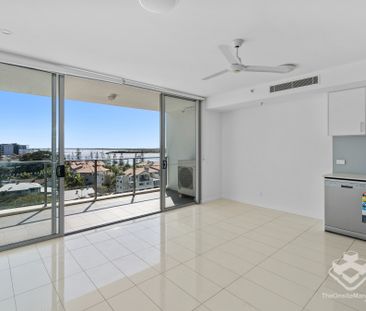 REFRESHED UNIT IN BROADWATER - Photo 4