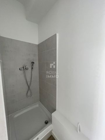 Location Appartement 1 pièce 24m² TOULON 83000 - Photo 3