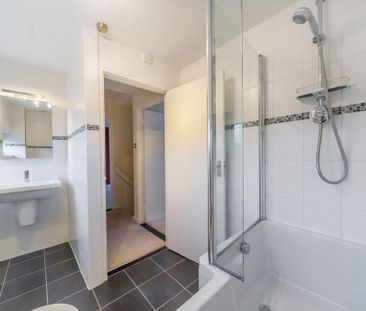 2 bedroom end of terrace house to rent - Photo 4