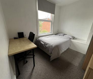 Stanmore Avenue, Burley, LS4 2RP, Leeds - Photo 6