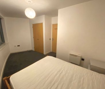 Price £1,390 pcm - Available 27/11/2025 - Unfurnished - Photo 4