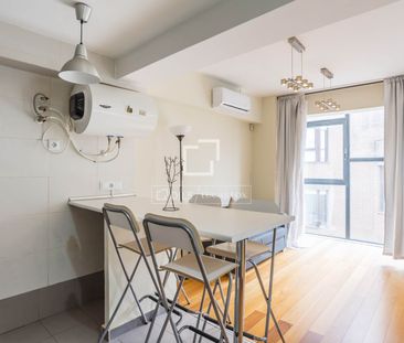 Excellent 1 Bedroom apartment for rent in Berruguete, Madrid - Photo 3