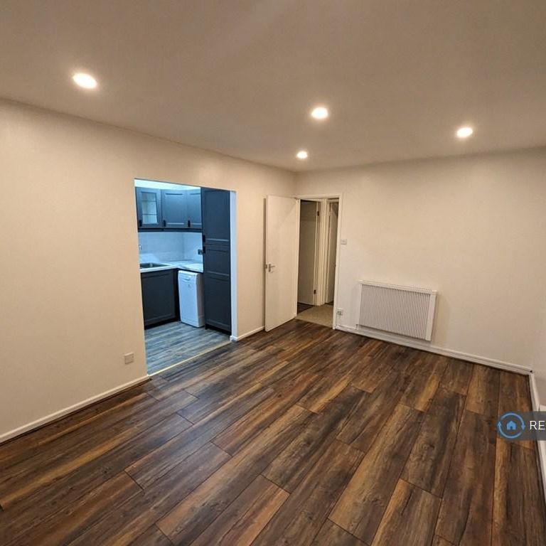 1 bedroom maisonette to rent - Photo 1