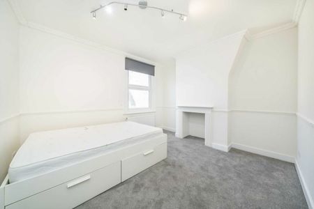 Sunnyhill Road, SW16, London - Photo 4
