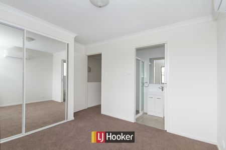 2 Bedroom Townhouse In Central Location - Photo 3