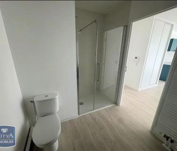 Location Appartement 2 pièces 46m² MONDEVILLE 14120 - Photo 5