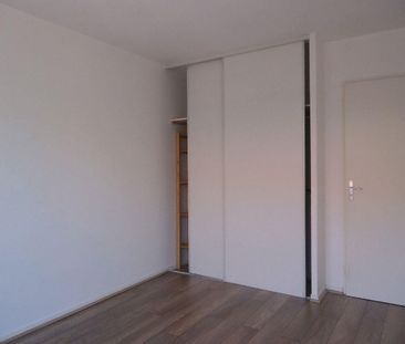 Appartement T2 en résidence situé dans le centre , rue Molière ! ré... - Photo 2