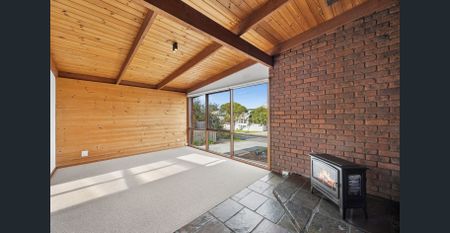 Naturally, Timeless! - Photo 2