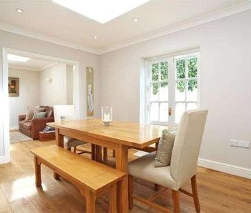 Hop Blossom House, Church Street, Odiham, Hook, Hampshire, RG29 - Photo 3