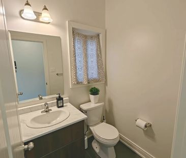 For Lease - 14 Temple Manor Road, Brampton, Ontario - Photo 5