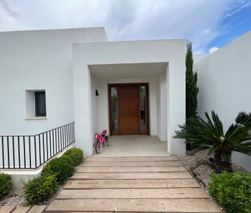 4 Bed Luxury Villa - Photo 1