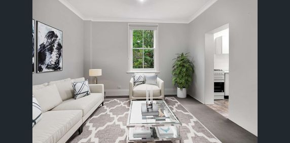 Spacious Apartment In A Convenient Location - Photo 2