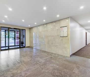 1080 Boulevard de Montarville, Boucherville, QC - Photo 1
