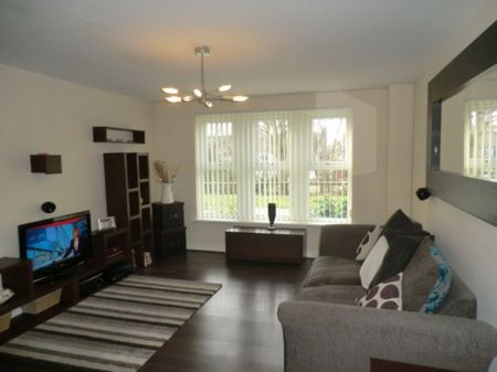 Hickory Close, Coventry - - Photo 2