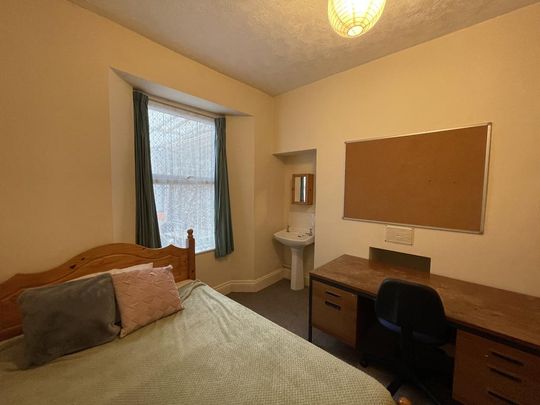 6 bedroom house share to rent - Photo 1