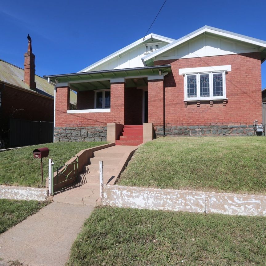 34 Addison Street, Goulburn - Photo 1