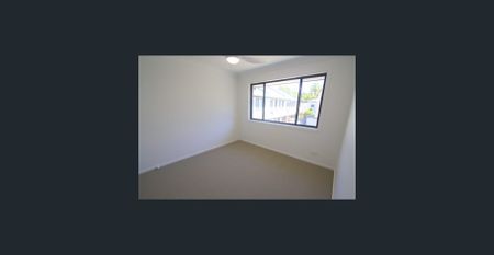 PERFECTLY POSITIONED JETTY TOWNHOUSE - Photo 2