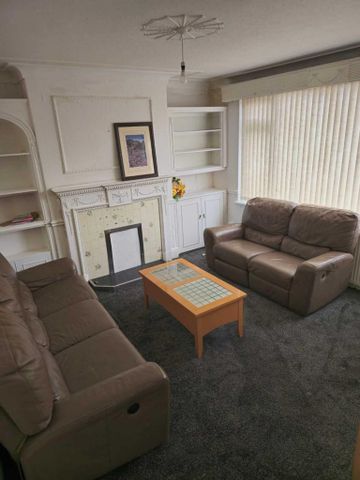 5 bedroom detached house to rent - Photo 5