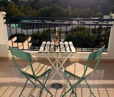 Alquiler de piso en Calle Poseidon - Photo 1