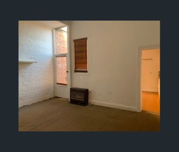 Charming Two Bedroom Victorian Home in the Heart of Brunswick! - Photo 3