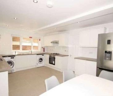 Tawney Street (off Divinity Road) **student Property, OX4 - Photo 3