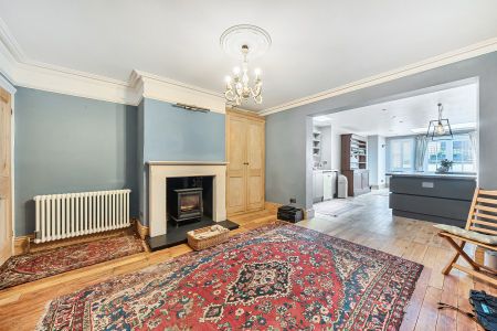 Sydenham Road, Guildford - 4 bedrooms Property for lettings - Seymours - Photo 3