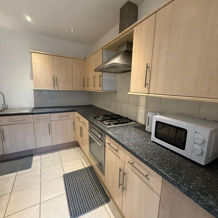 Room in a Shared House, Cranwich Road, N16 - Photo 1