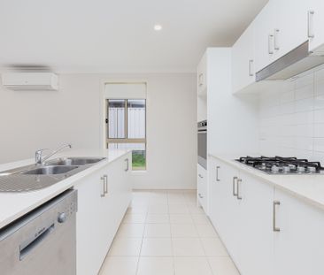 14 Vulture Street, Ellalong NSW 2325 - House For Rent | Domain - Photo 6