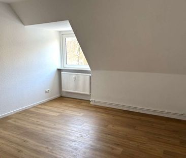 ~~Kleine Dachgeschoss 2 Zimmerwohnung in Bünde Mitte !~~ - Photo 1