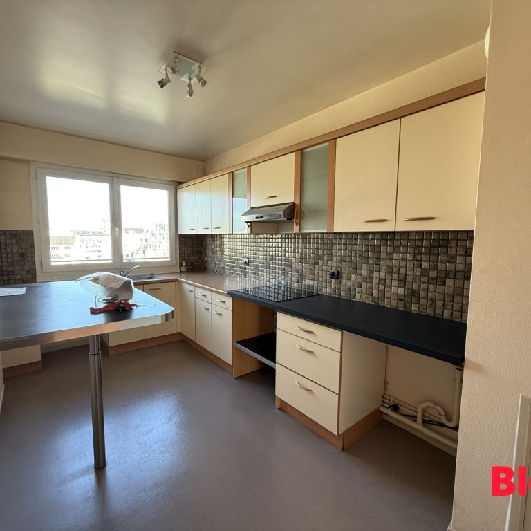 Location Appartement 5 pièces 113m² RENNES 35000 - Photo 1