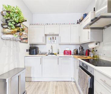 1 bedroom flat to rent - Photo 4