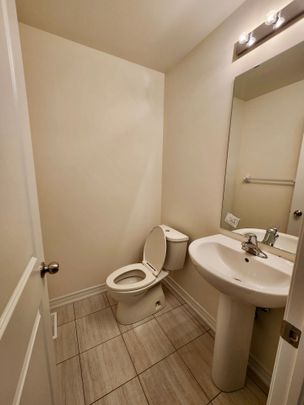 For Lease - 512 Littlewood Lane, Ajax, Ontario - Photo 1