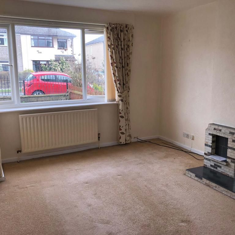 3 bedroom semi-detached house to rent - Photo 1