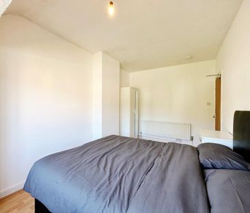 1 bedroom property to rent - Photo 3