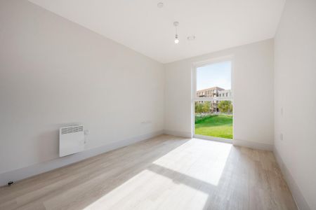 3 bedroom apartment to rent - Photo 3