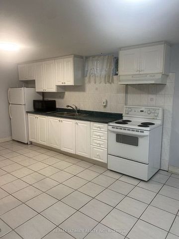 For Lease - 35 Pachino Boulevard, Toronto, Ontario - Photo 3