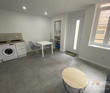 Hyper Centre T2 Meublé avec Terrasse A LOUER - Photo 1