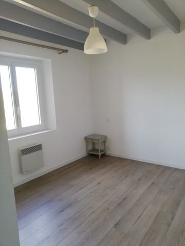Location Appartement 4 pièces 101m² HAGETMAU 40700 - Photo 4