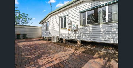 ***Price reduction*** Charming Family Home with Pool in Prime Location - Photo 5