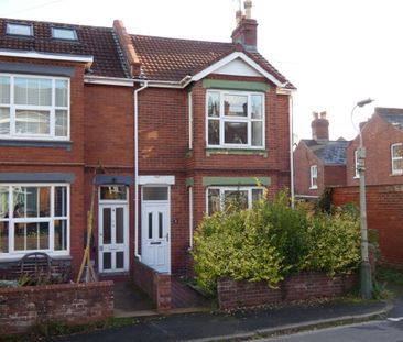 3 bed House - To Let - Photo 3