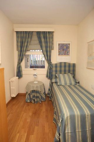 4 room luxury Flat for rent in Rocafort, Valencia - Photo 5