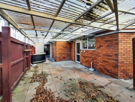 2/104 Mandeville Street, Riccarton - Photo 3