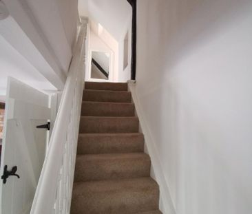 3 bedroom semi-detached house to rent - Photo 6