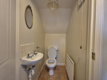 2 bedroom terraced house to rent - Photo 2