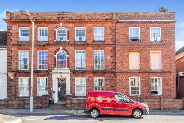 2 bedroom flat to rent King Street, NR30 - Photo 1