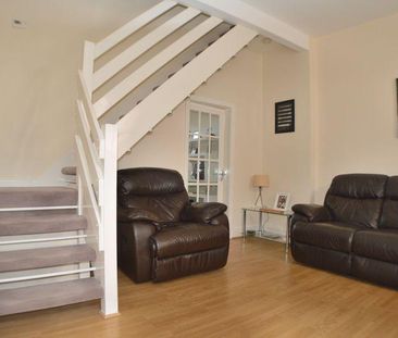 2 bedroom terraced house to rent - Photo 1