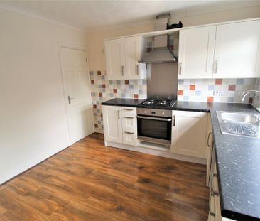 2 bedroom terraced house to rent - Photo 3