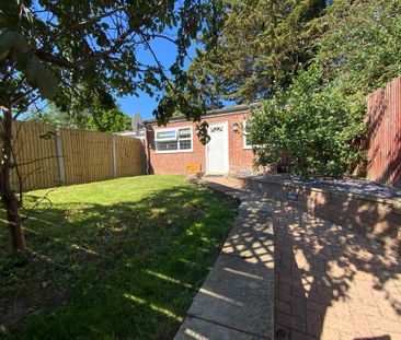 2 bedroom detached bungalow to rent - Photo 6